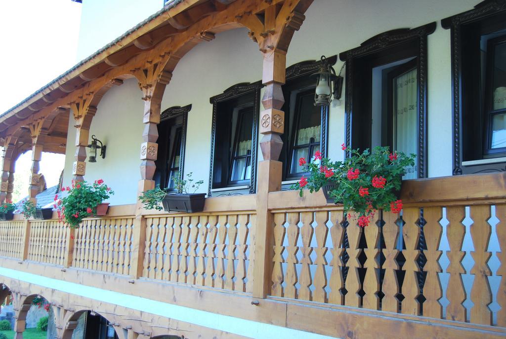 Hotel Glodeanca Exteriér fotografie